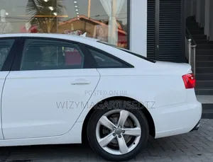 Audi A6 3.0T Premium 2013 Off white