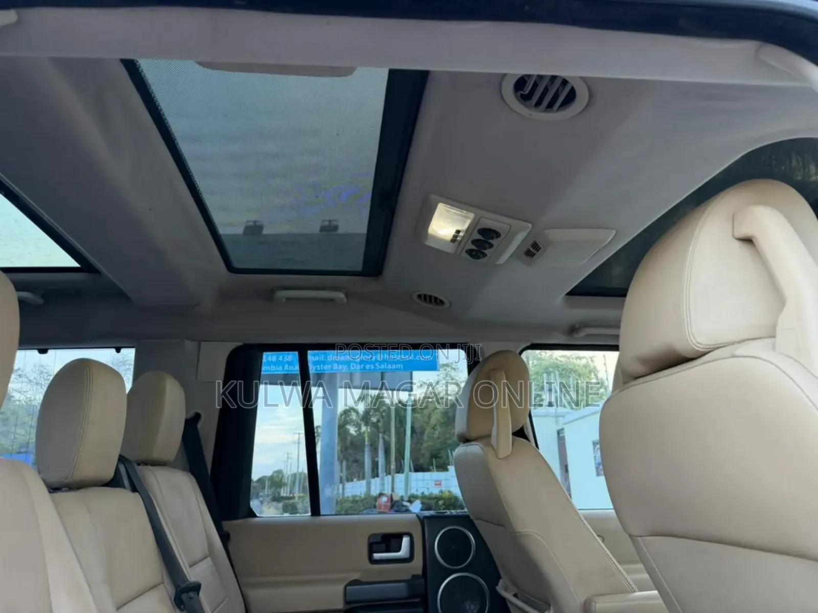 Land Rover Discovery 2010 Gray