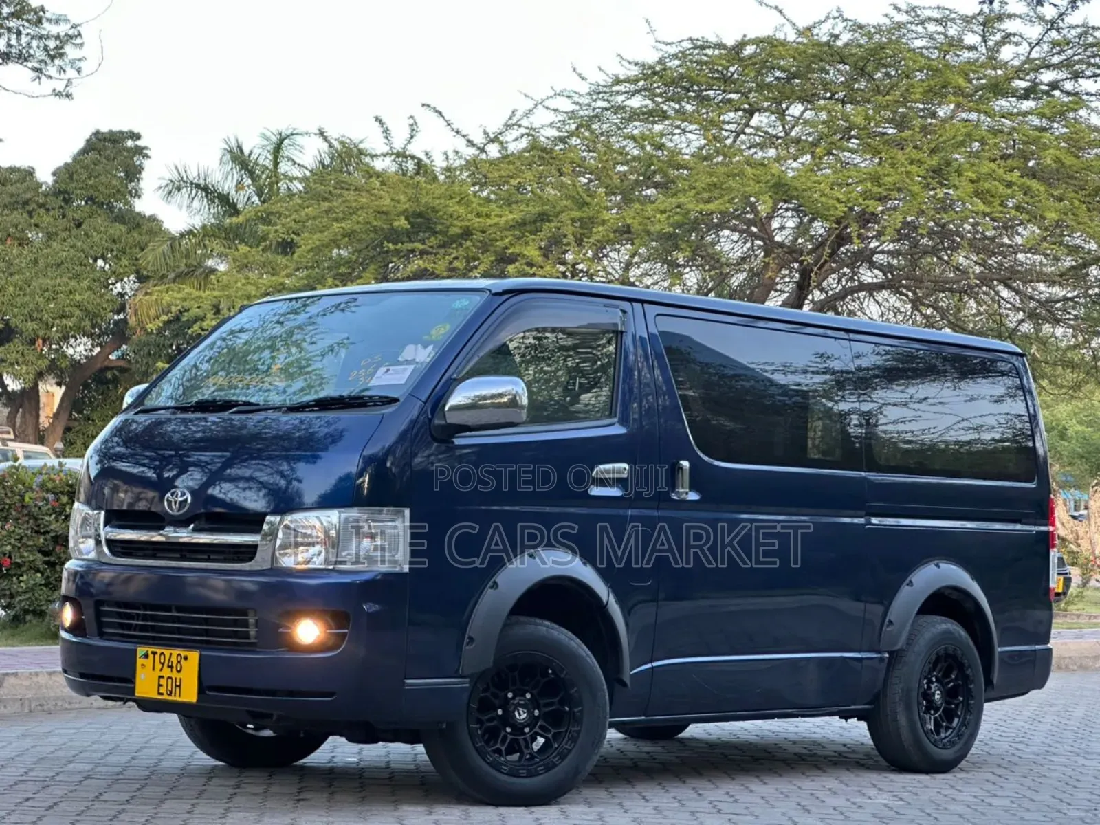Toyota HiAce 2006 Blue