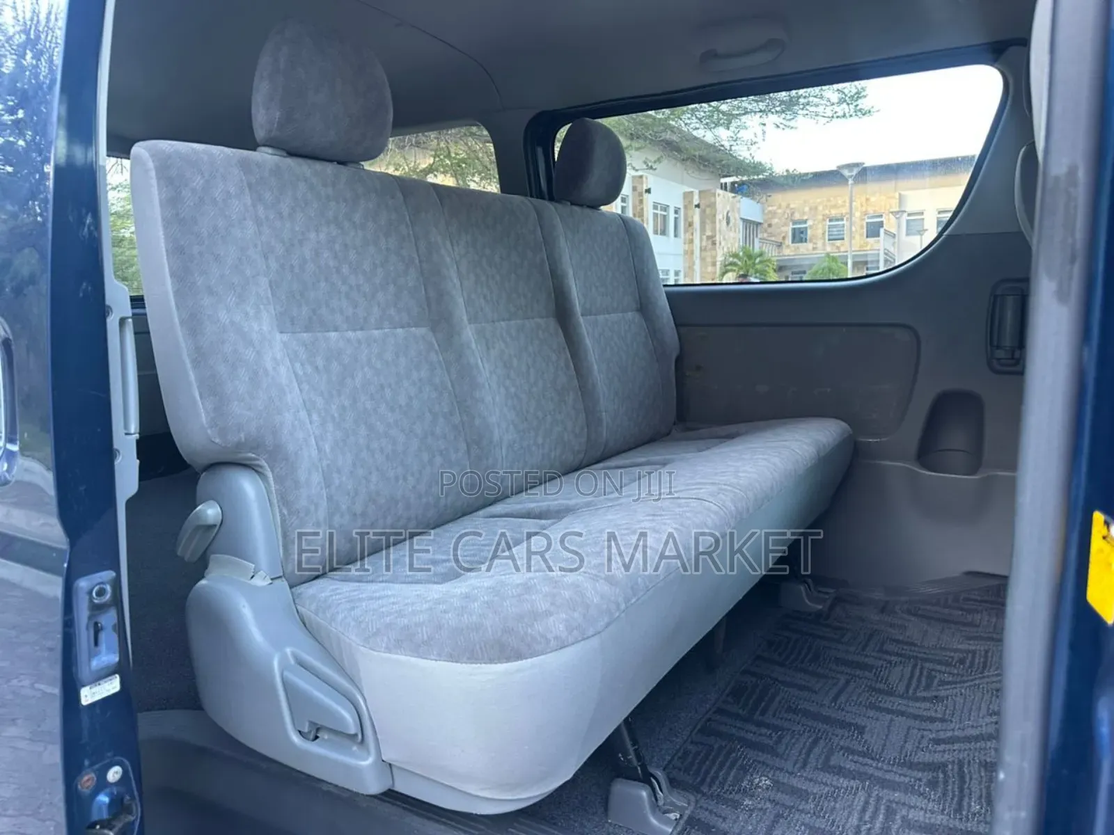 Toyota HiAce 2006 Blue