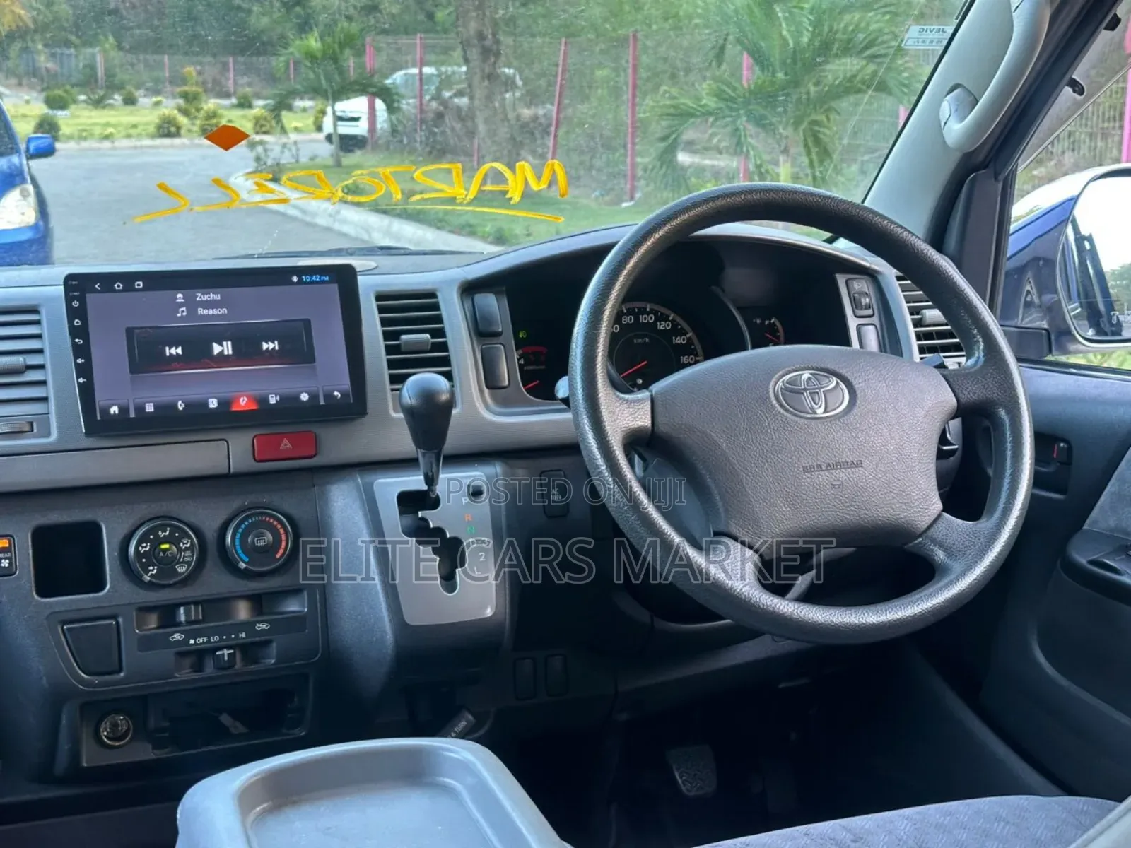 Toyota HiAce 2006 Blue