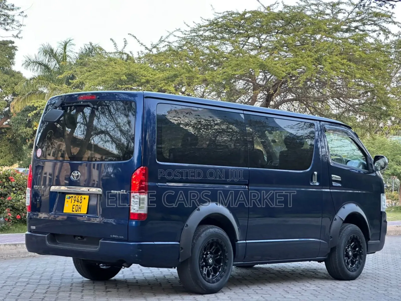 Toyota HiAce 2006 Blue