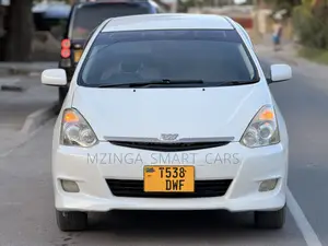 Toyota Wish 2004 White