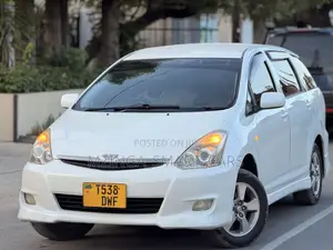 Toyota Wish 2004 White