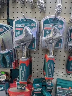 1 PCS Adjustable Wrench