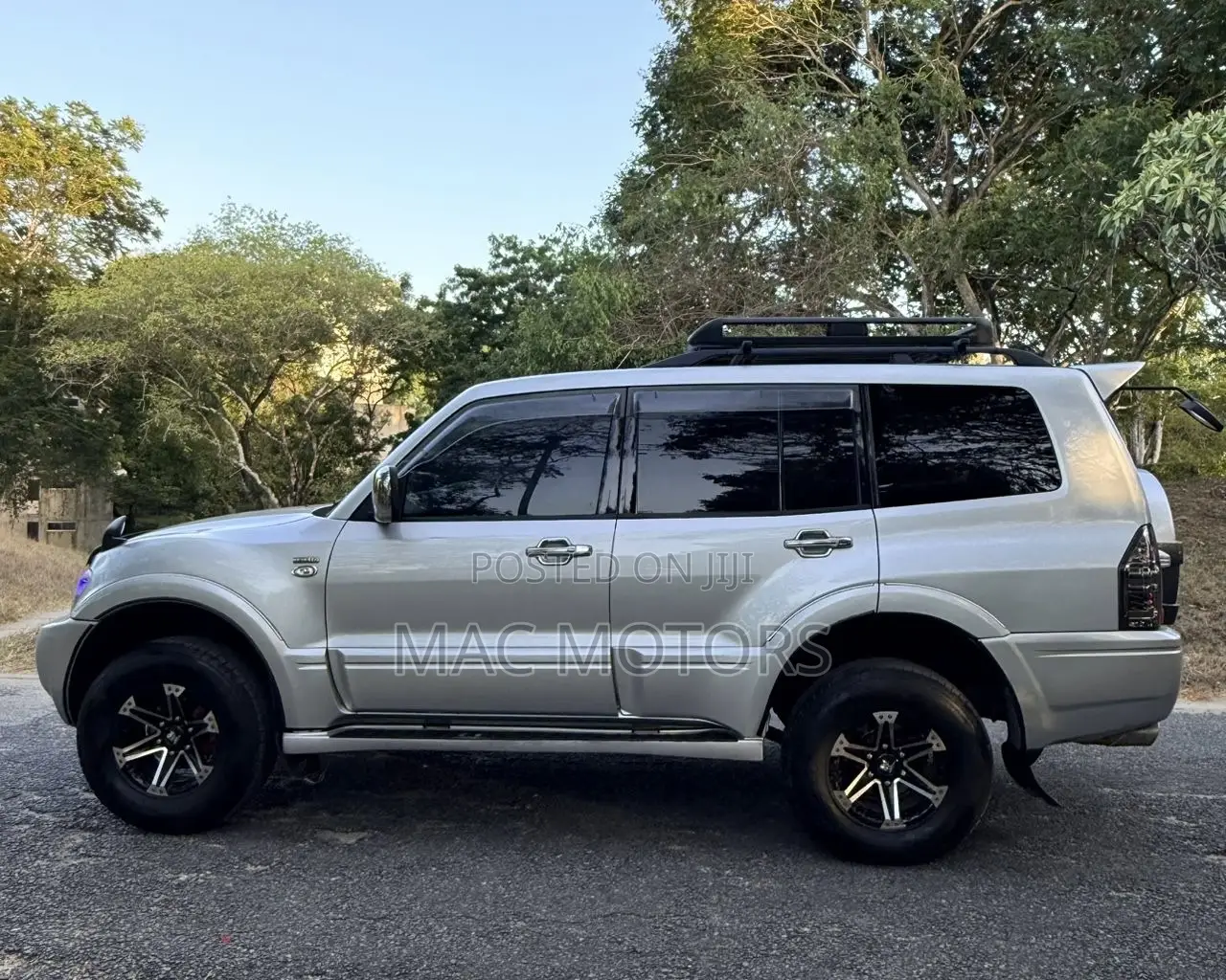 Mitsubishi Pajero Sport 2004 Silver