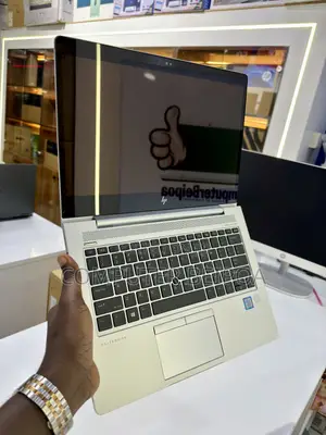 Laptop HP EliteBook 830 G6 8GB Intel Core I7 SSD 256GB