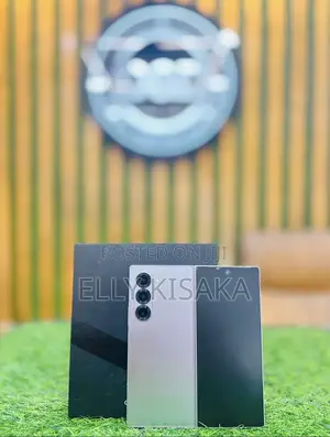 New Samsung Galaxy Z Fold6 256 GB Silver
