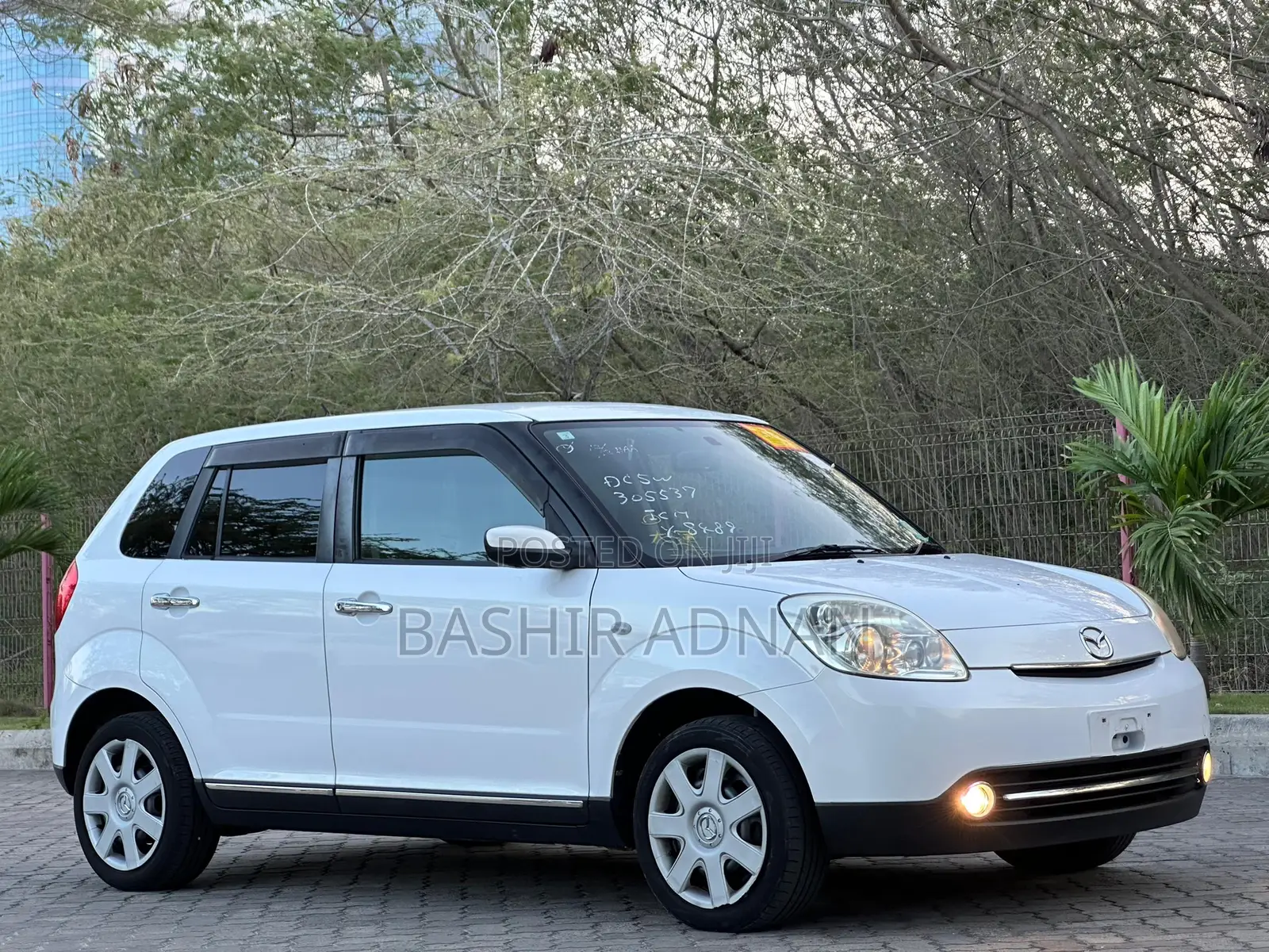 Mazda Verisa 2007 White