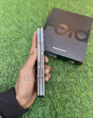 New Samsung Galaxy Z Fold4 256 GB Blue