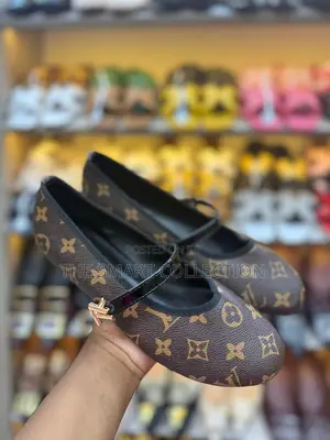 Louis Vuitton Simple Shoes