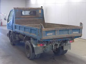 Mitsubishi Canter 2005 Blue