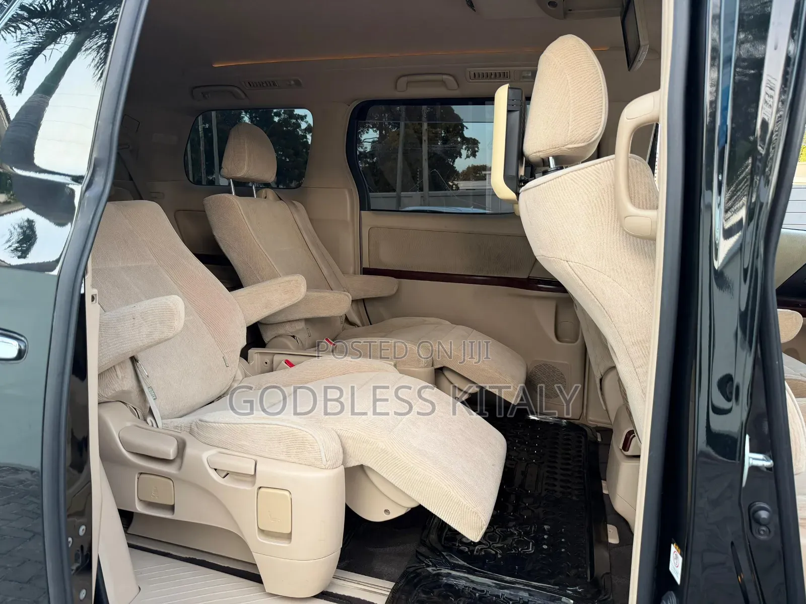 Toyota Alphard 2.4 Petrol AWD 2008 Black