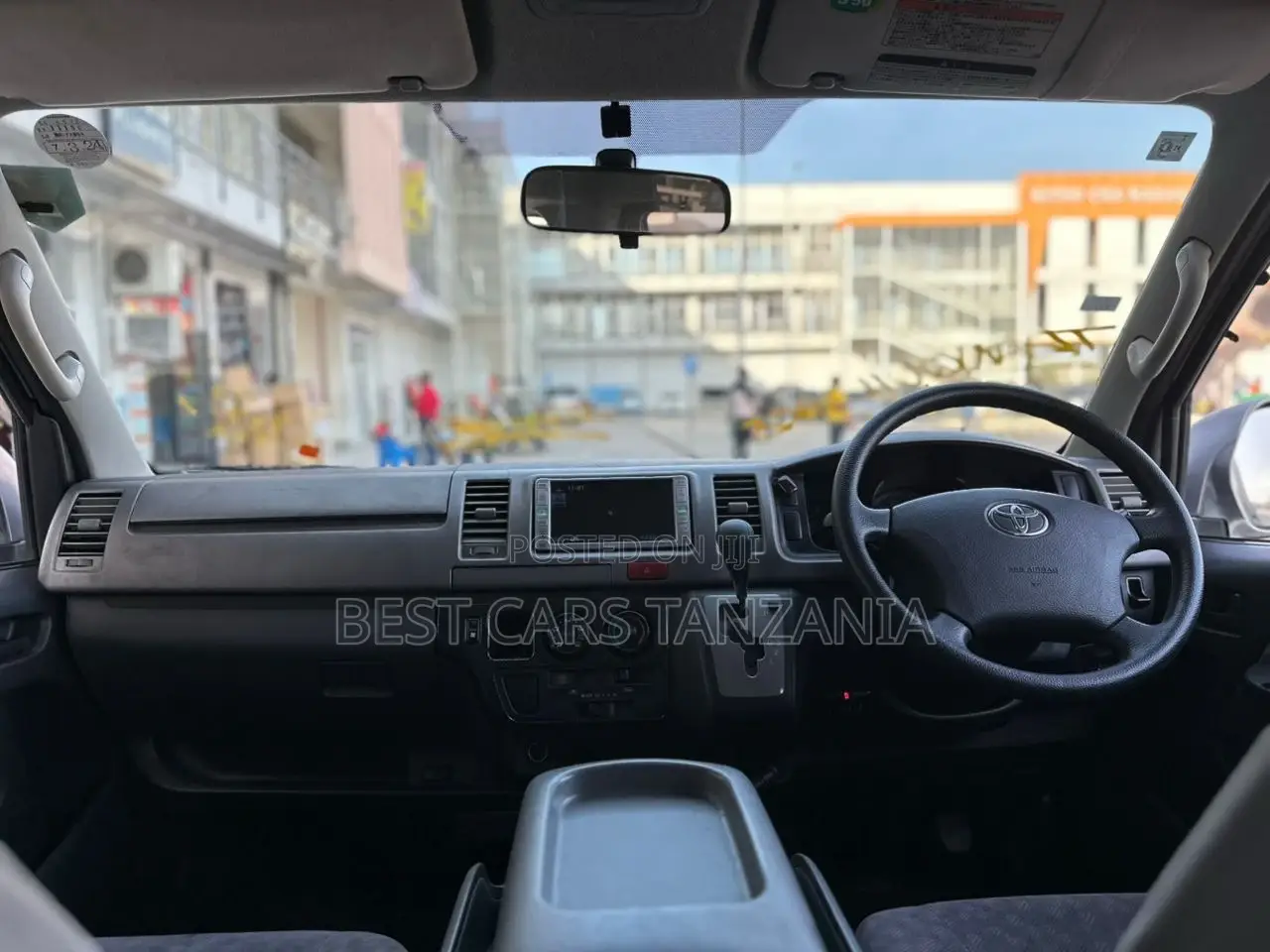 Toyota HiAce 2005 Silver