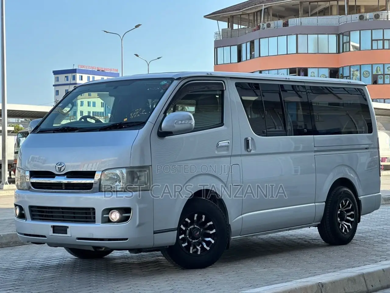 Toyota HiAce 2005 Silver