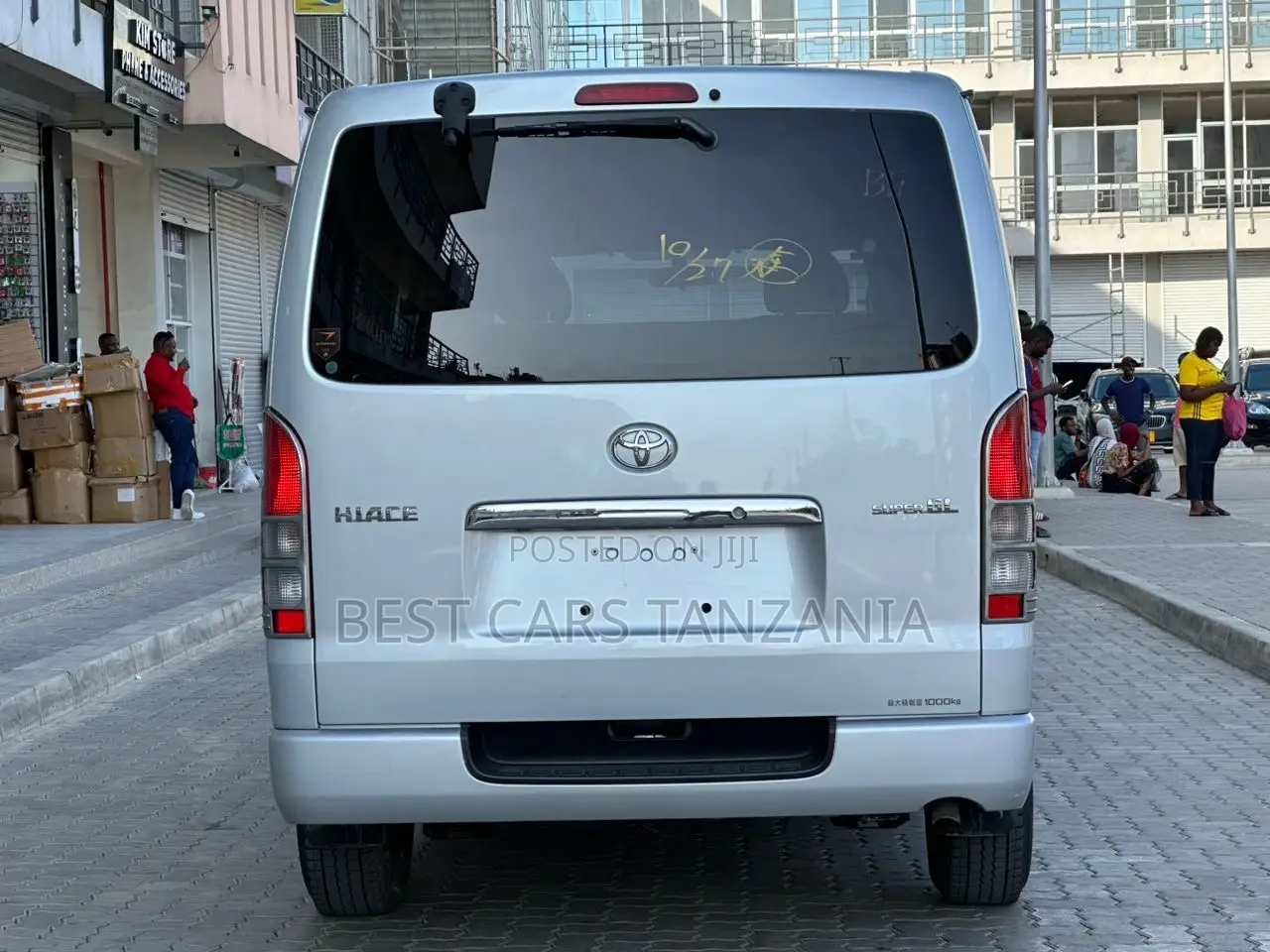 Toyota HiAce 2005 Silver