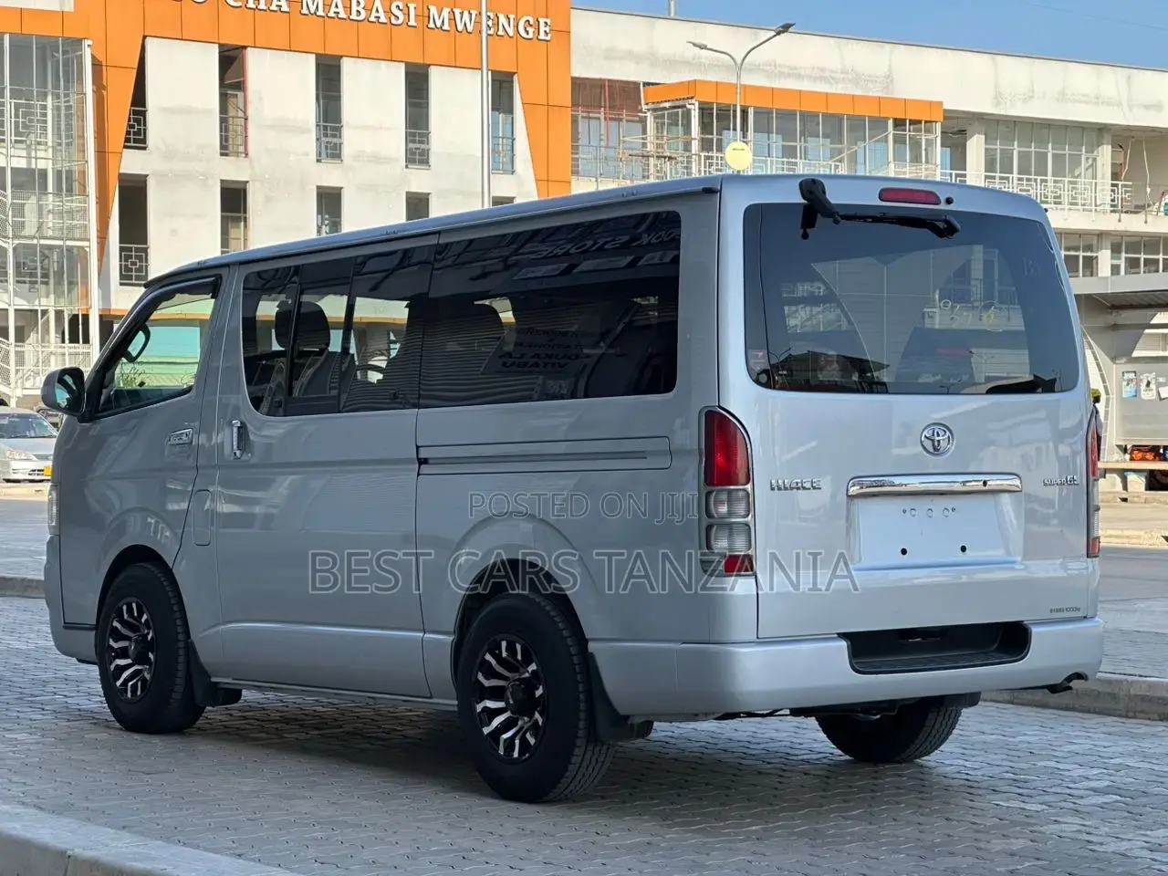 Toyota HiAce 2005 Silver