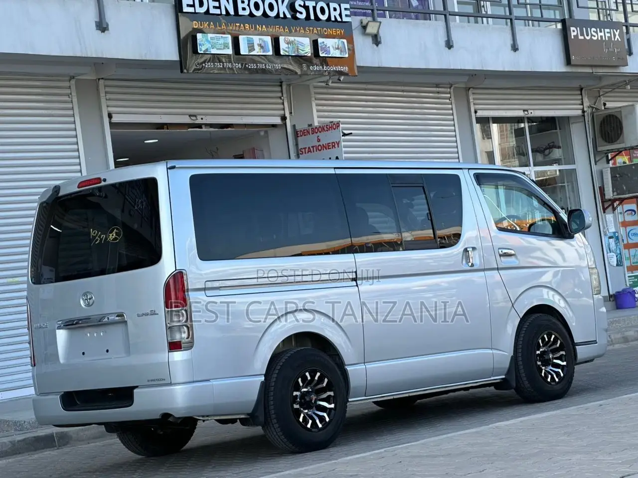 Toyota HiAce 2005 Silver