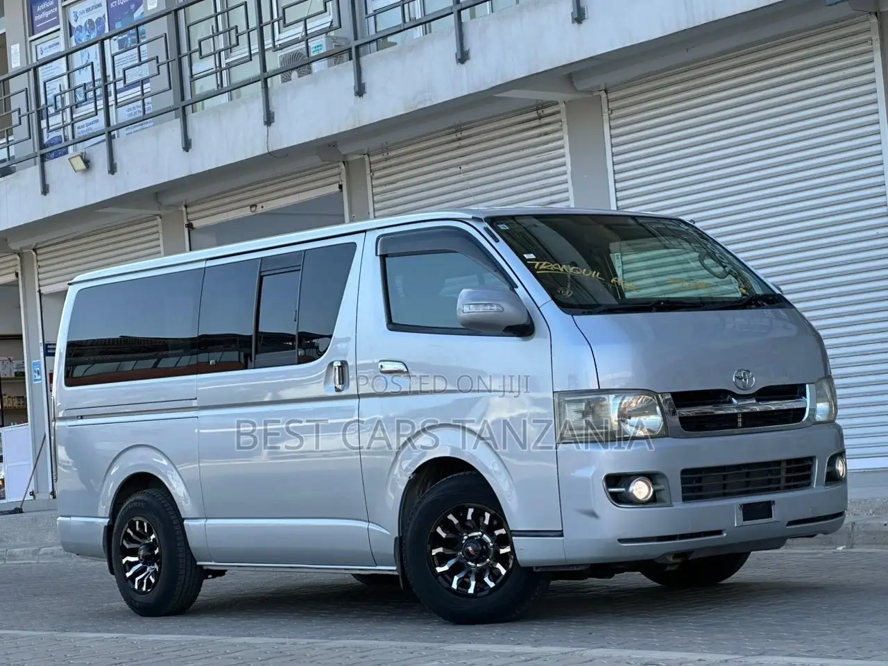 Toyota HiAce 2005 Silver