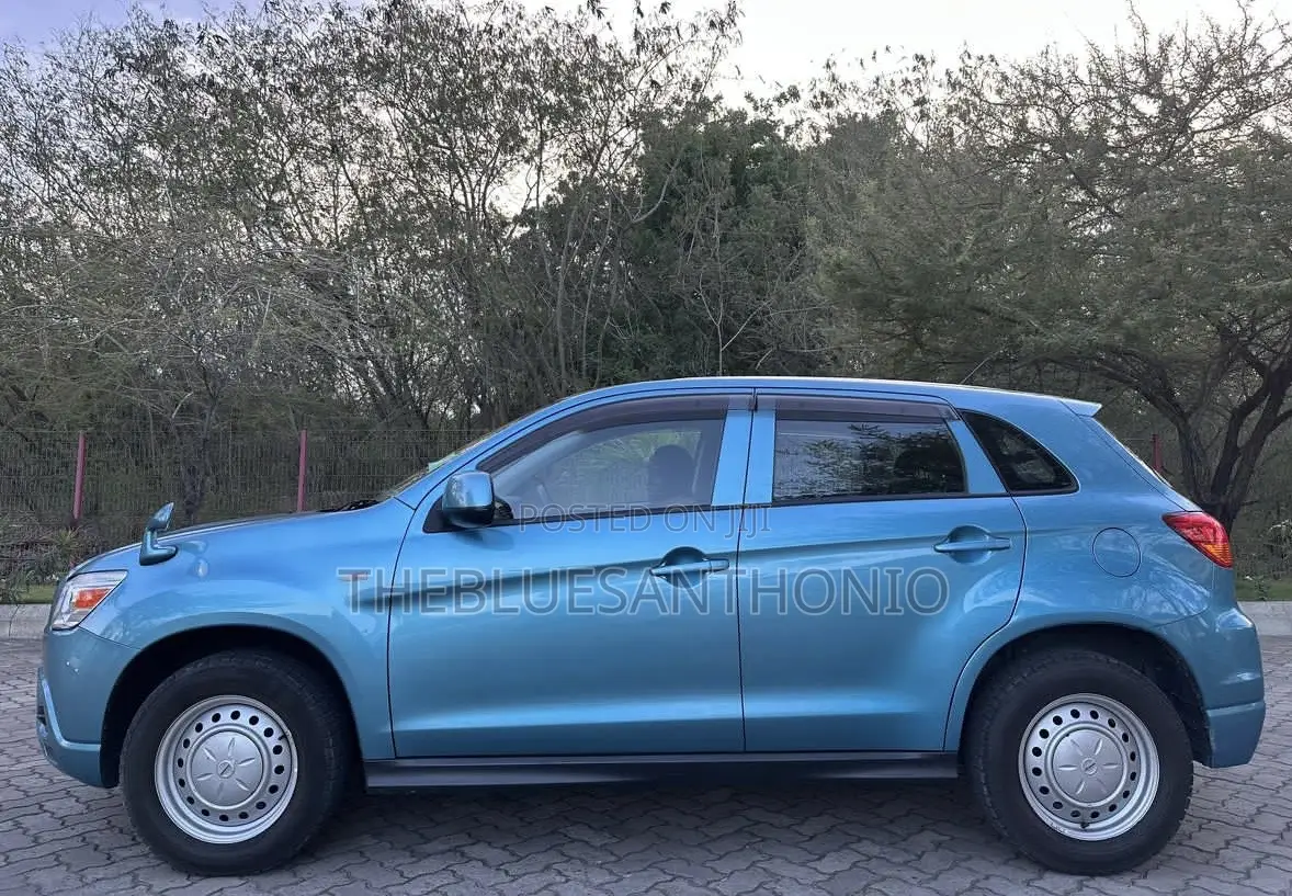 Mitsubishi RVR 2010 Blue