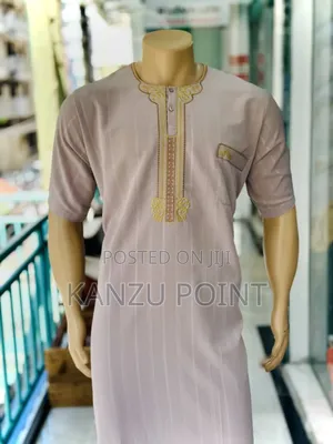Kanzu Mikono Mifupi