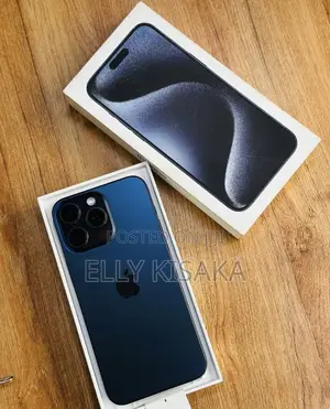 New Apple iPhone 15 Pro Max 256 GB Black