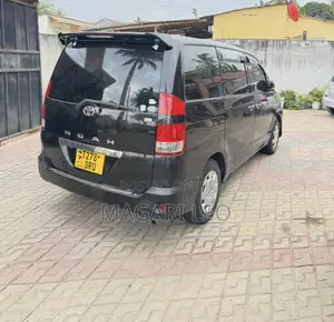 Toyota Noah 2006 Black