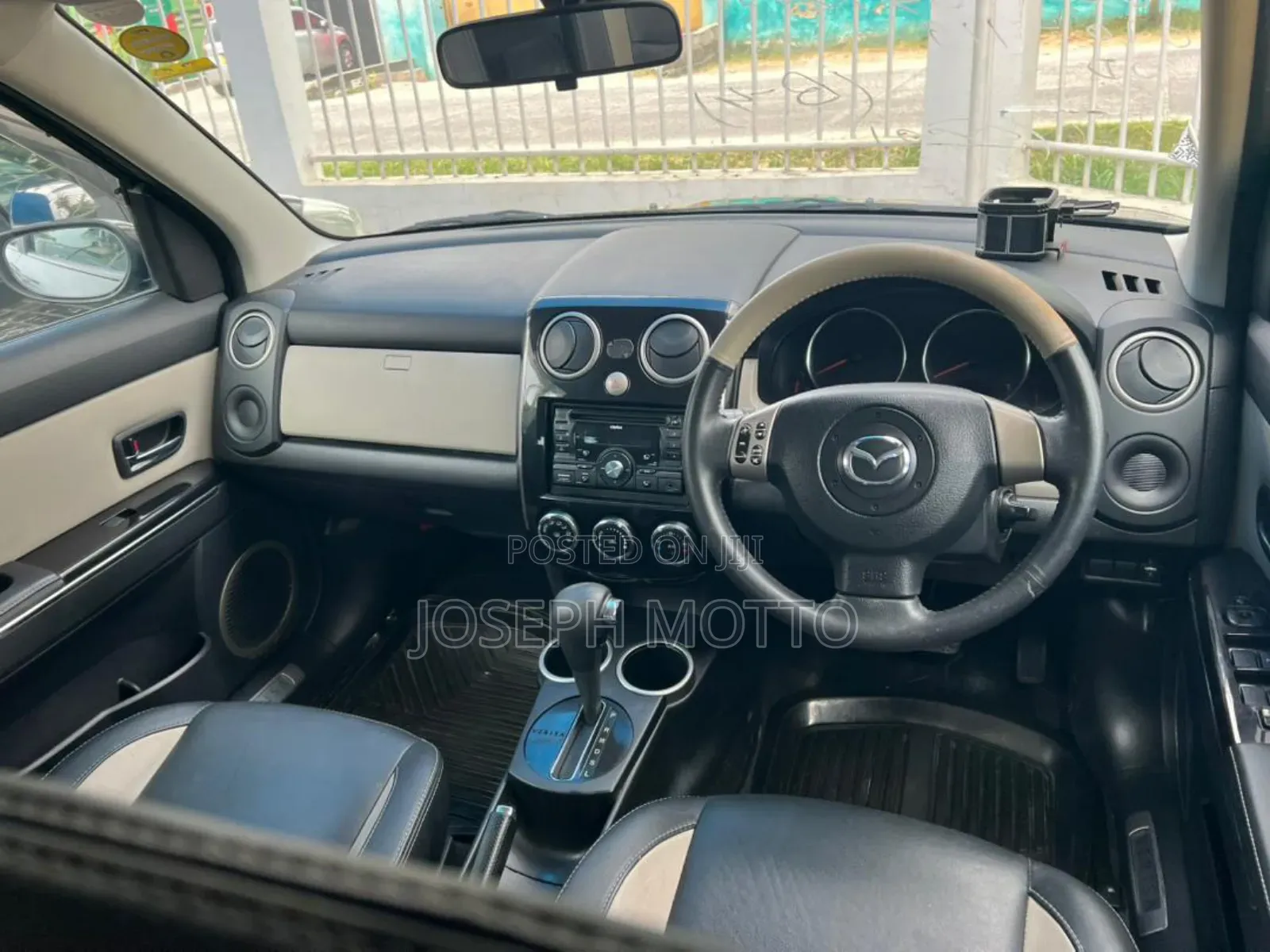 Mazda Verisa 2010 Black