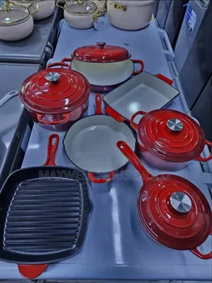 Cast Iron Cooking Pots