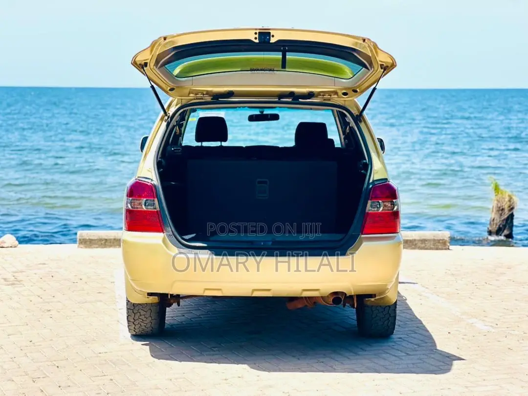 Toyota Kluger 2003 Gold