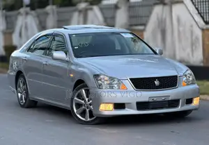 Toyota Crown 2006 Silver