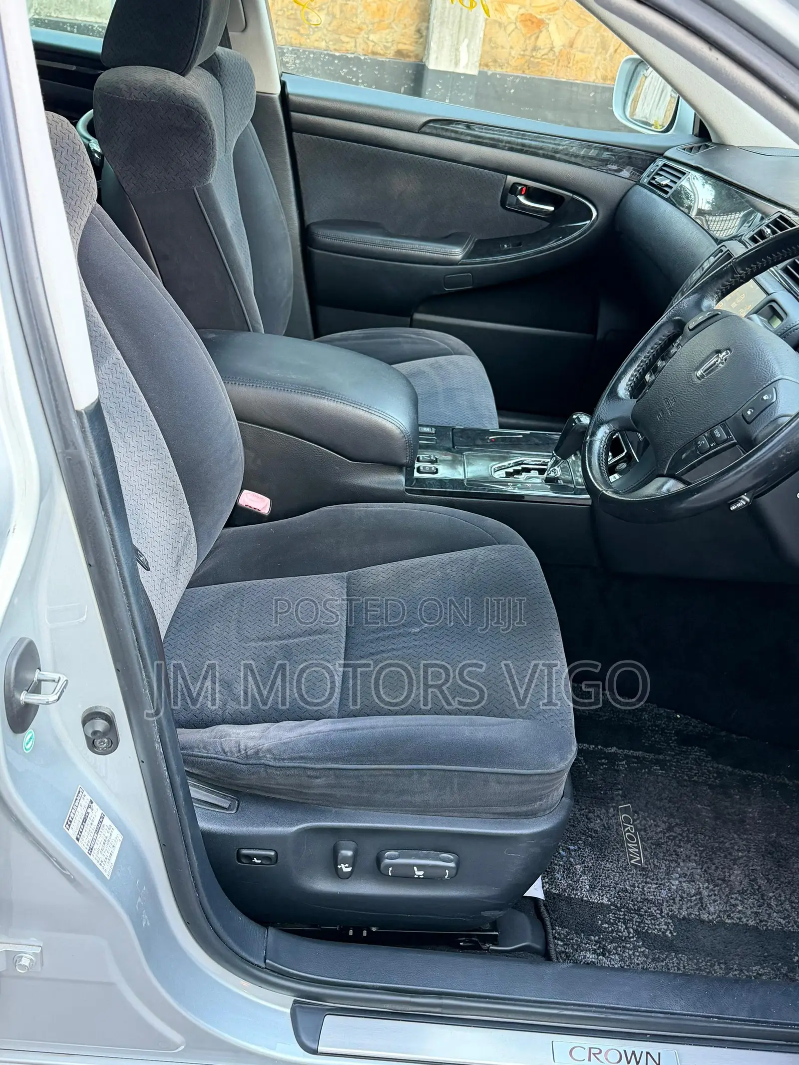 Toyota Crown 2006 Silver