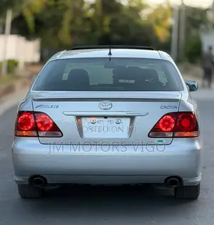 Toyota Crown 2006 Silver