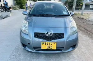 Toyota Vitz 2006 Gray