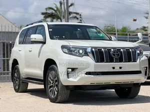 Toyota Land Cruiser Prado 2022 White
