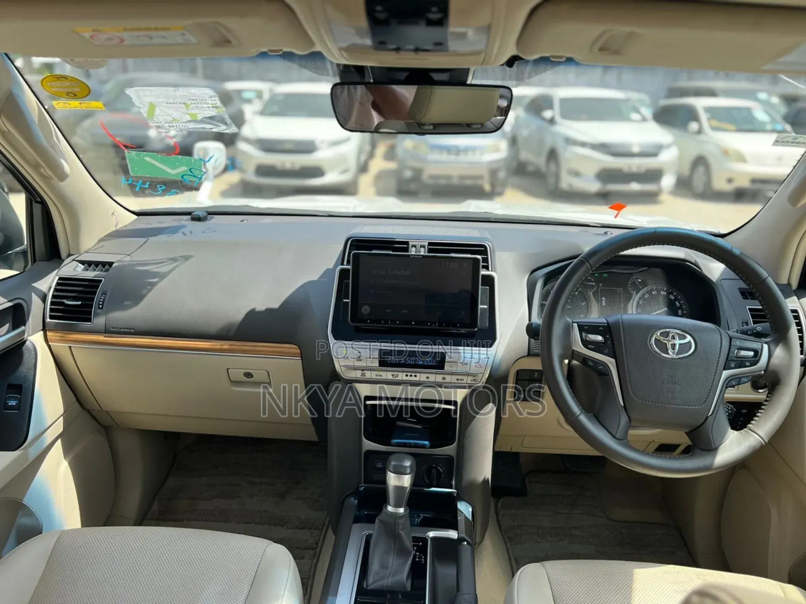 Toyota Land Cruiser Prado 2022 White