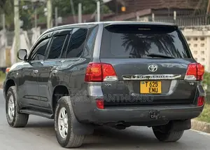Toyota Land Cruiser 2013 Gray