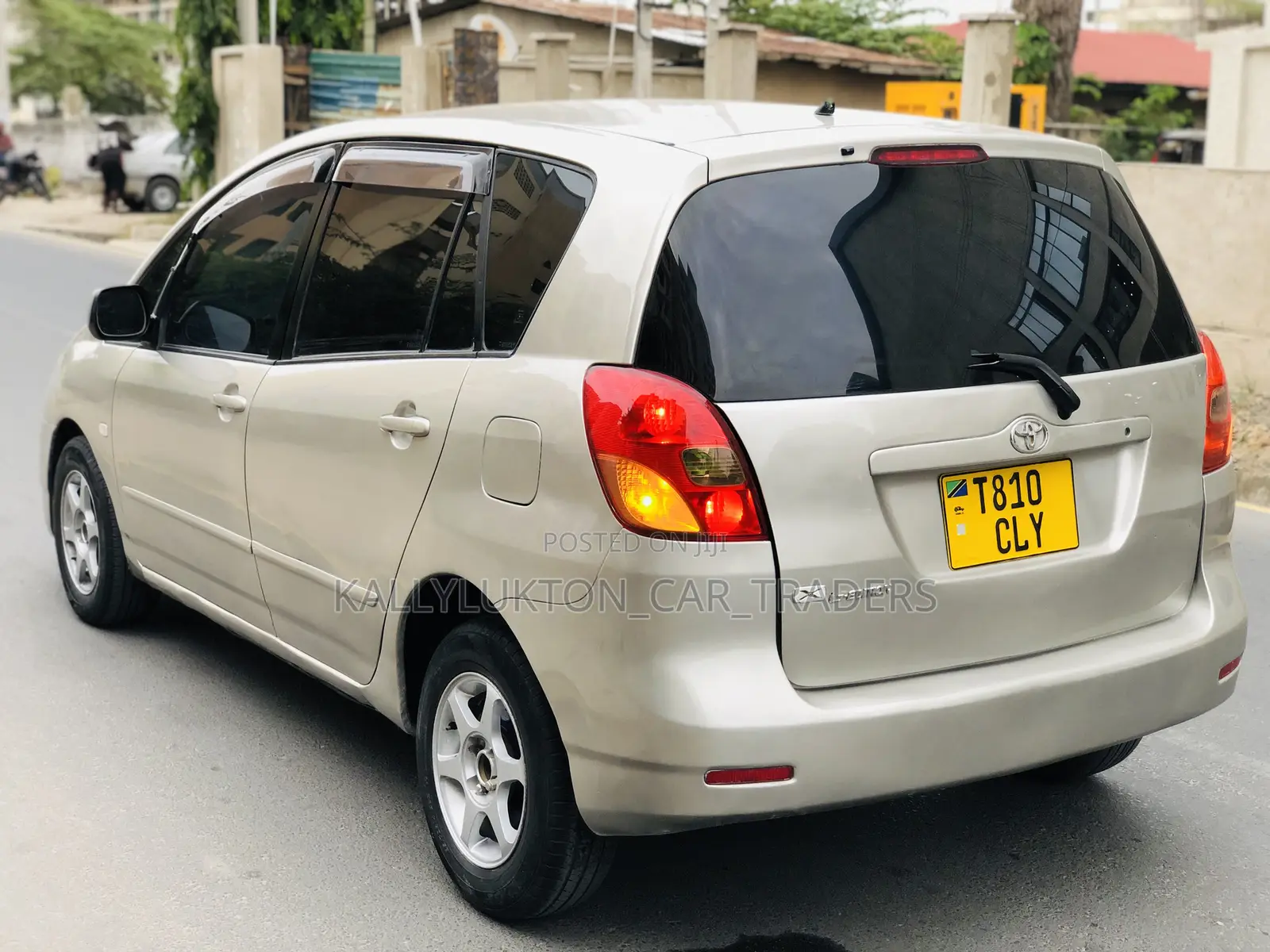 Toyota Corolla Spacio 2004 Gold