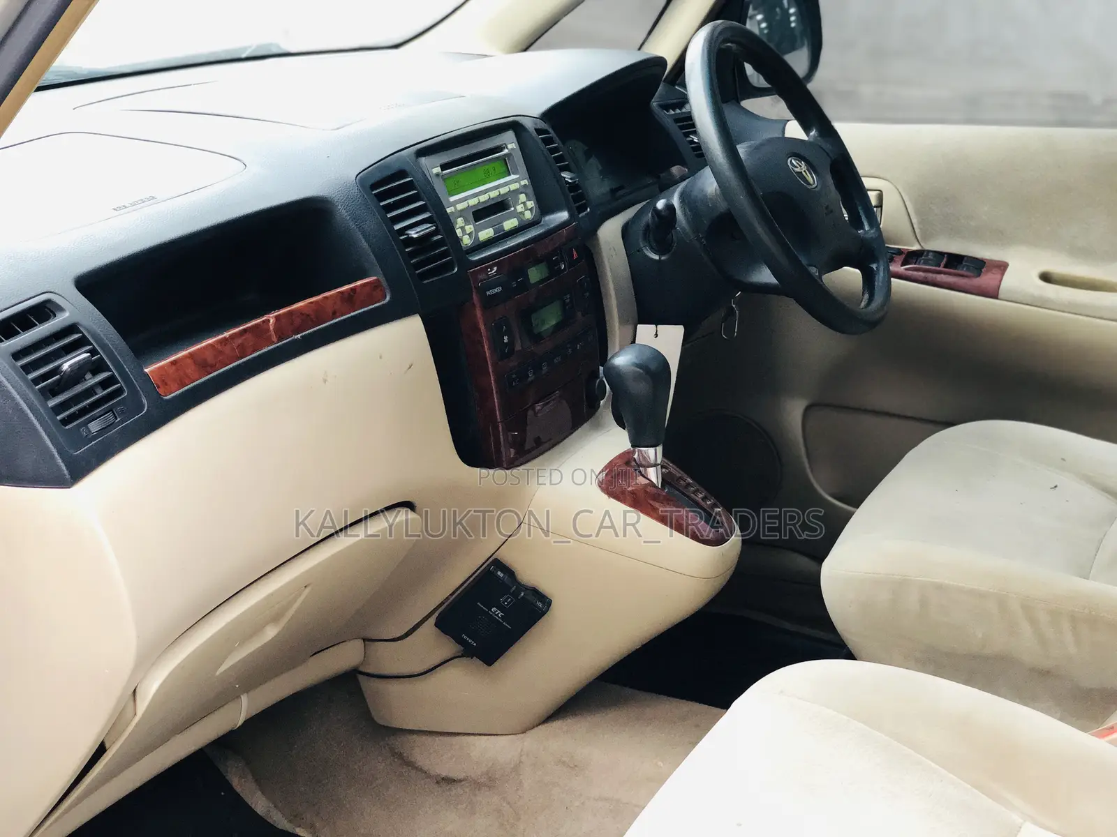 Toyota Corolla Spacio 2004 Gold