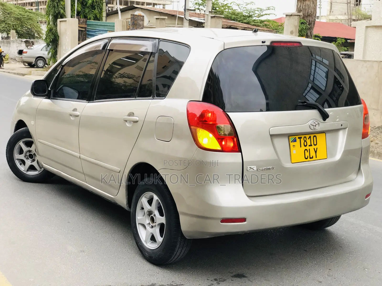 Toyota Corolla Spacio 2004 Gold