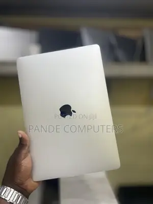 Laptop Apple MacBook Pro 2020 8GB Intel Core i5 SSD 256GB