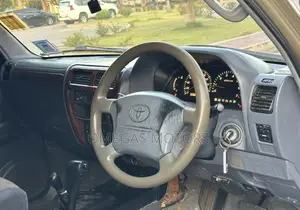 Toyota Land Cruiser Prado 2001 Gold
