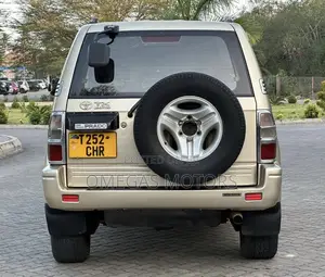 Toyota Land Cruiser Prado 2001 Gold