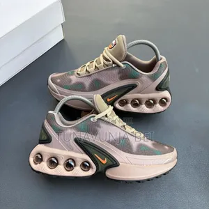 Nike Dn Sneakers Full Box