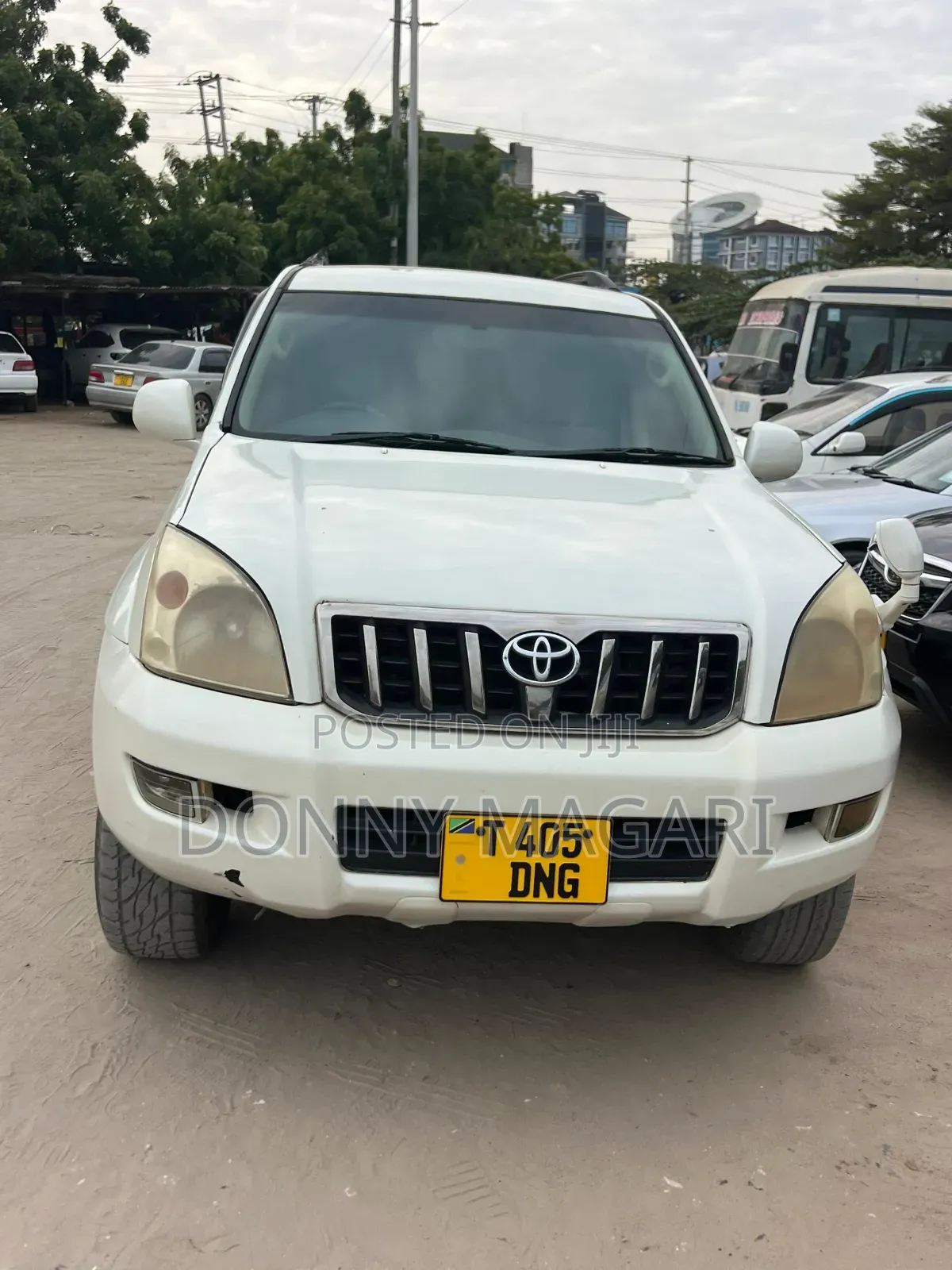 Toyota Land Cruiser Prado 2005 White