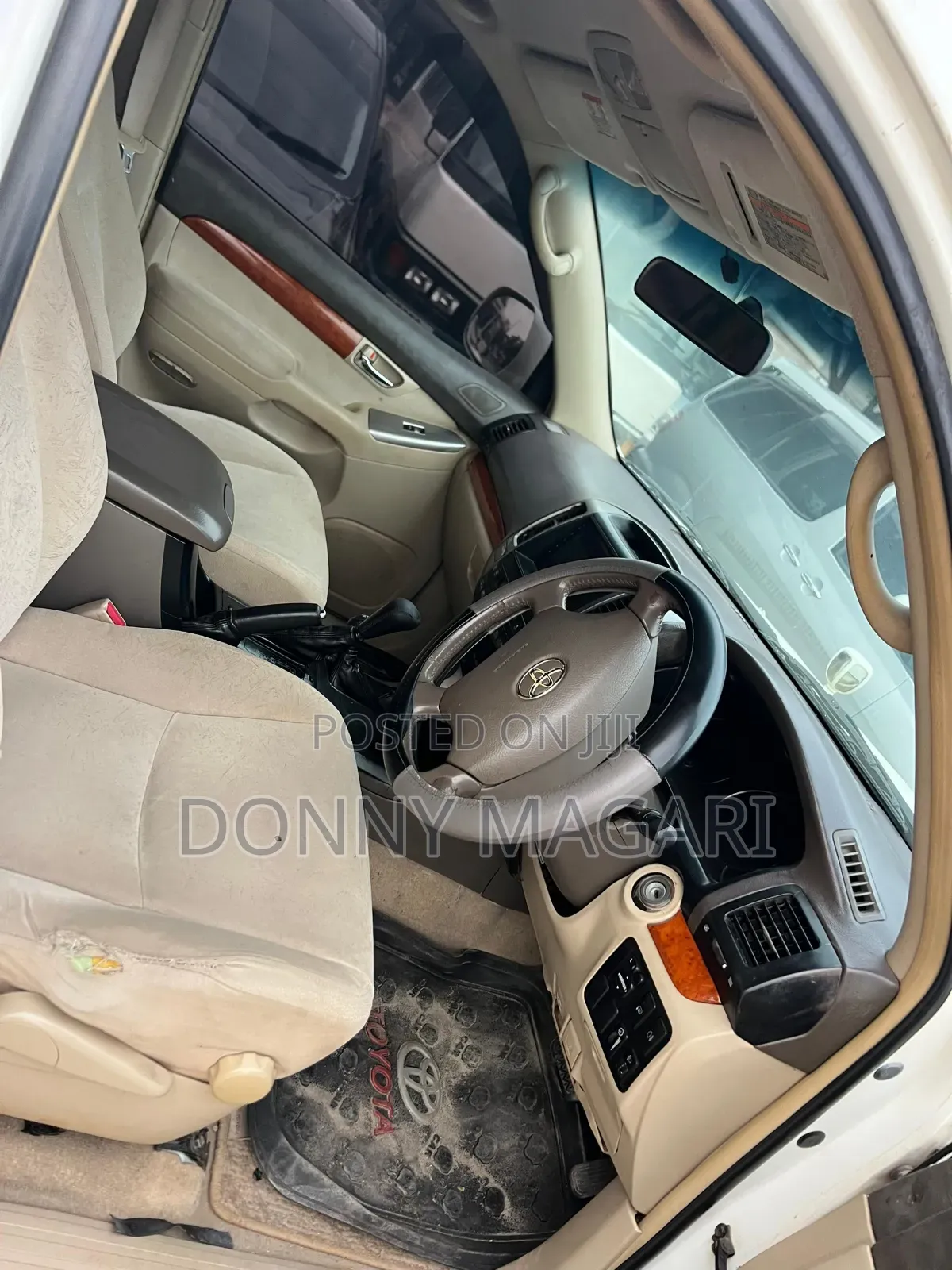 Toyota Land Cruiser Prado 2005 White