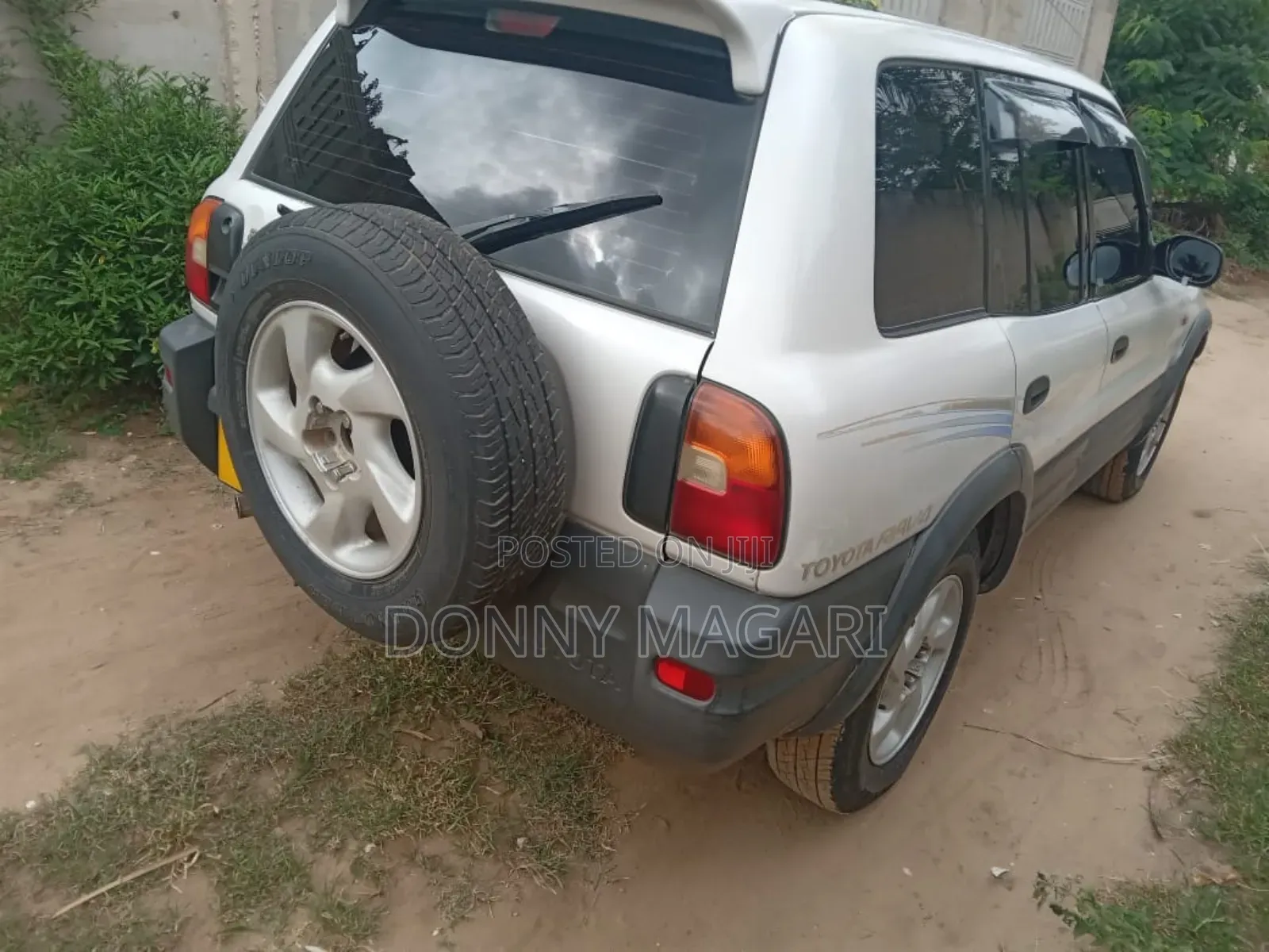 Toyota RAV4 2004 White