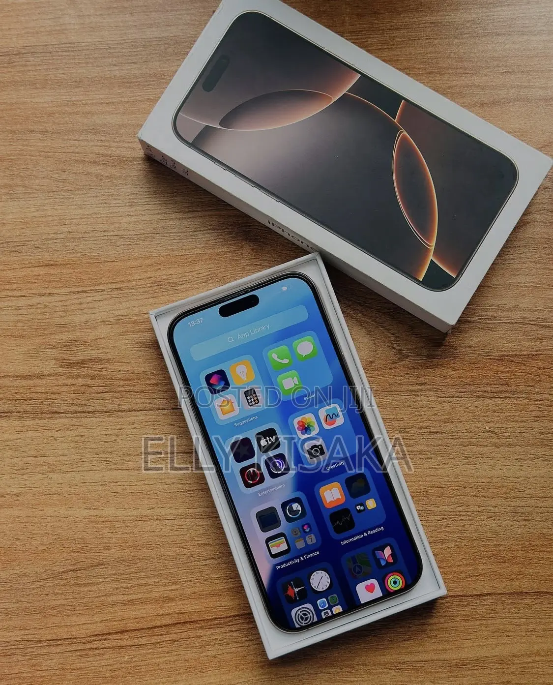 New Apple iPhone 16 Pro Max 256 GB Gold