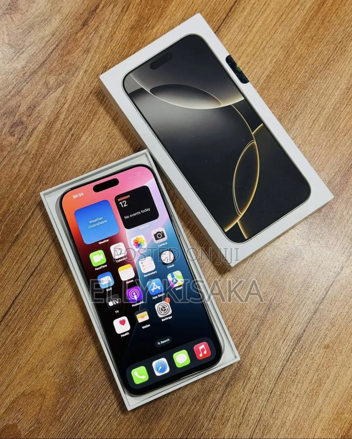 New Apple iPhone 16 Pro Max 256 GB Silver