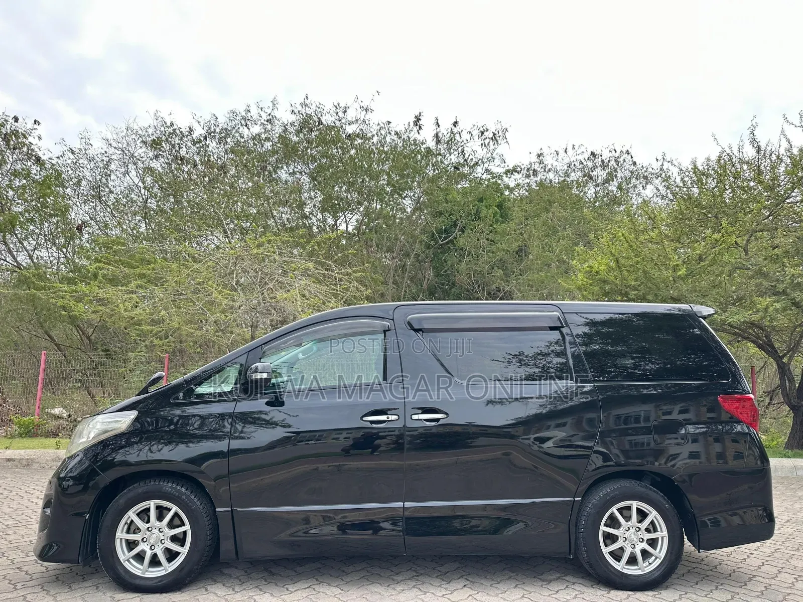 Toyota Alphard 2006 Black